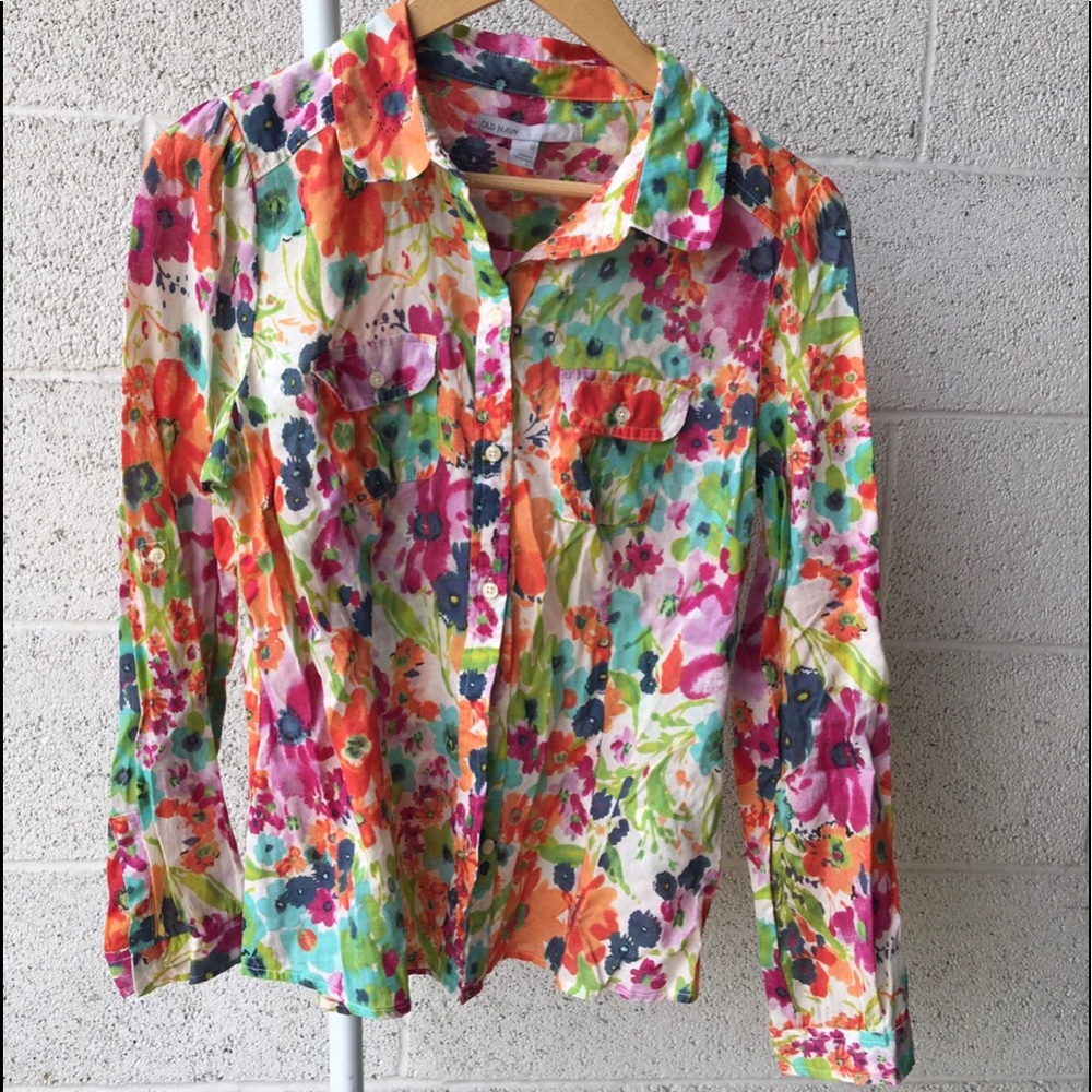 Old Navy Floral Shirt. Size M.